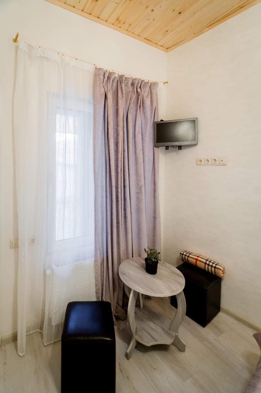Nina'S Apartaments Tbilisi Ngoại thất bức ảnh