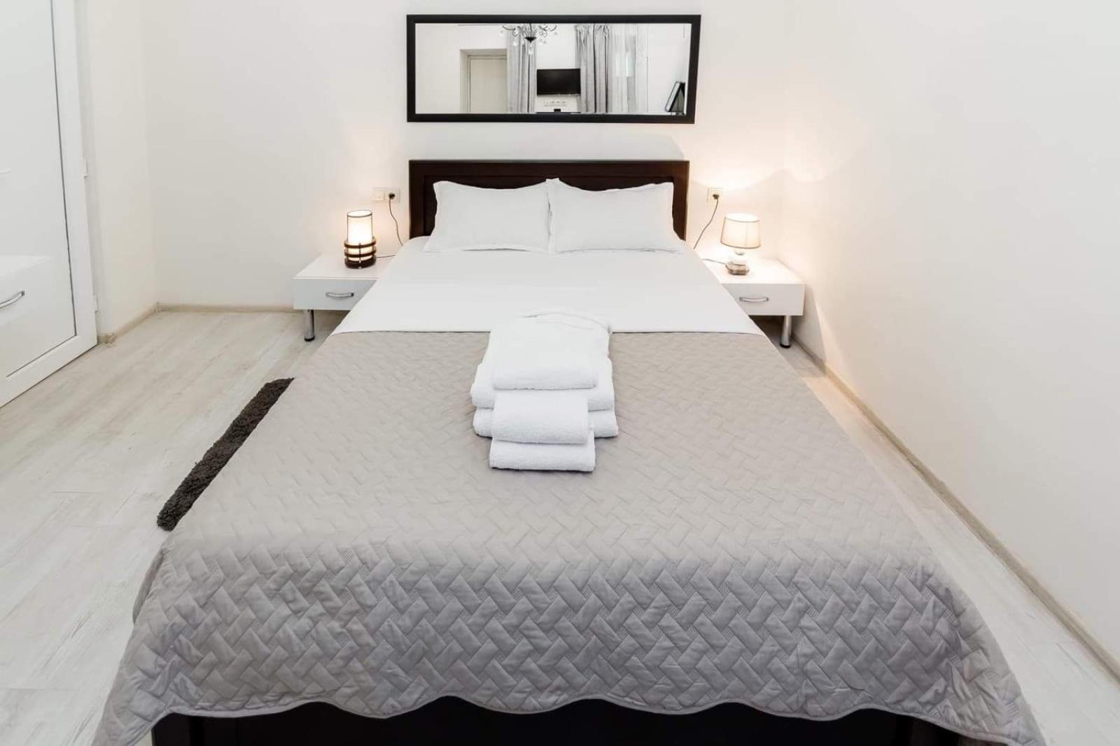 Nina'S Apartaments Tbilisi Ngoại thất bức ảnh